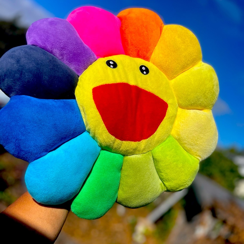 Takashi Murakami Flower Plush Rainbow/Yellow